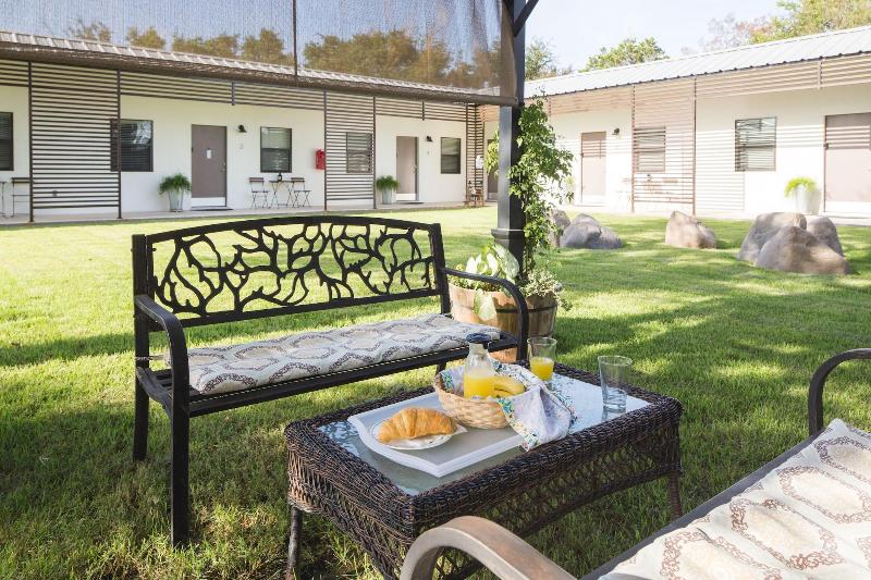 Hotel Flora & Fauna image
