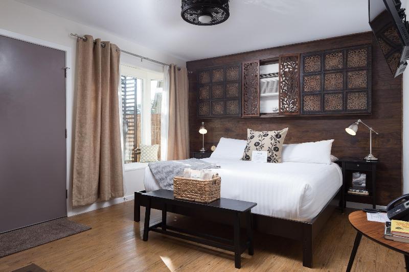 Hotel Flora & Fauna image