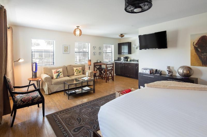 Hotel Flora & Fauna image