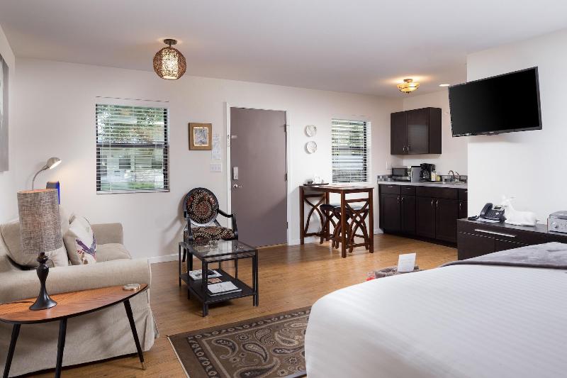 Hotel Flora & Fauna image