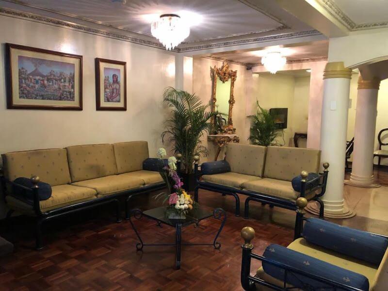 Colony Inn Hotel image