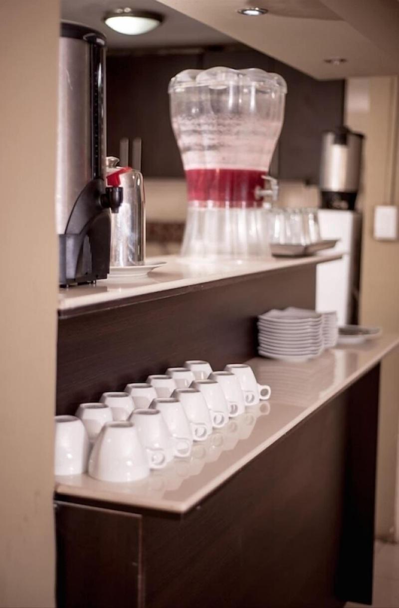 Colony Inn Hotel image