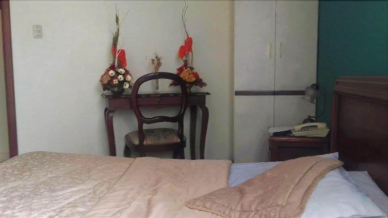 Colony Inn Hotel image