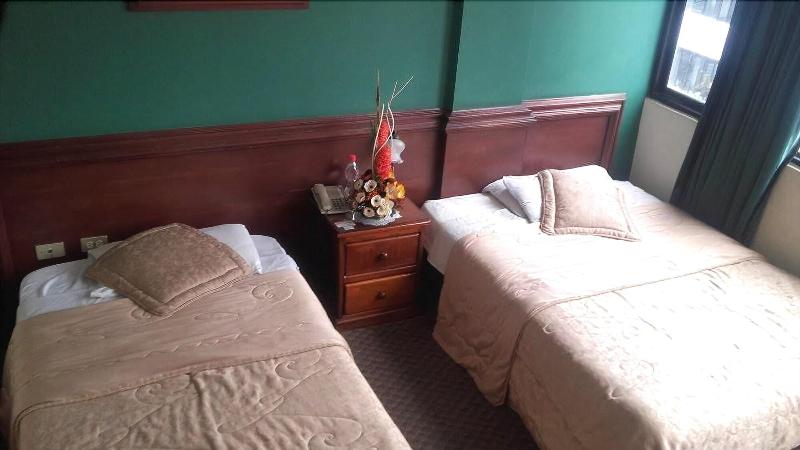Colony Inn Hotel image