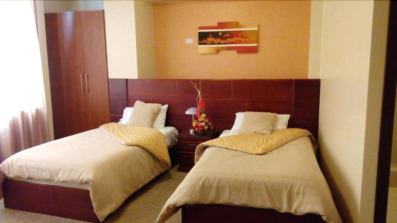 Colony Inn Hotel image