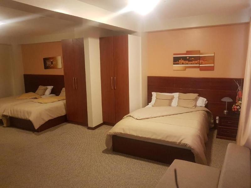 Colony Inn Hotel image