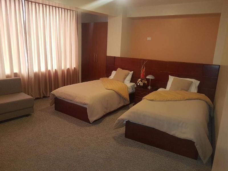 Colony Inn Hotel image