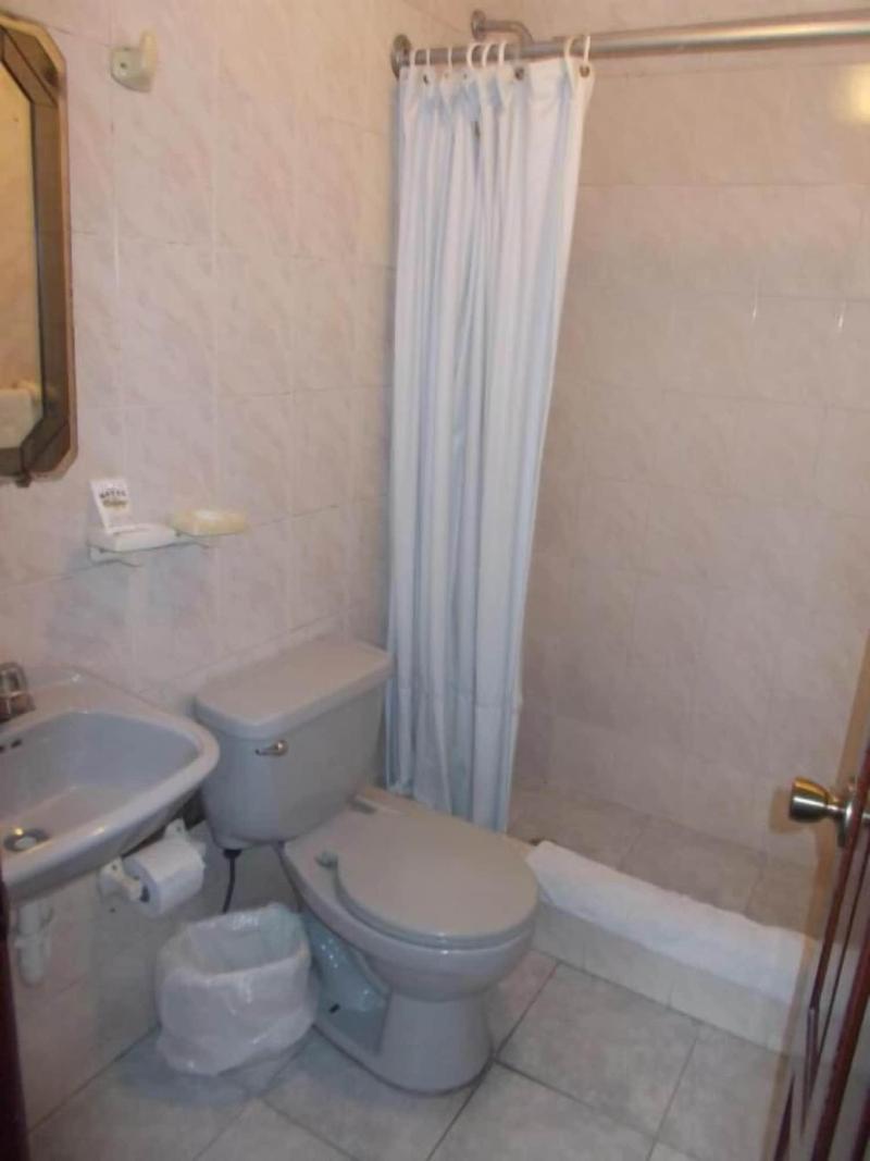 Colony Inn Hotel image