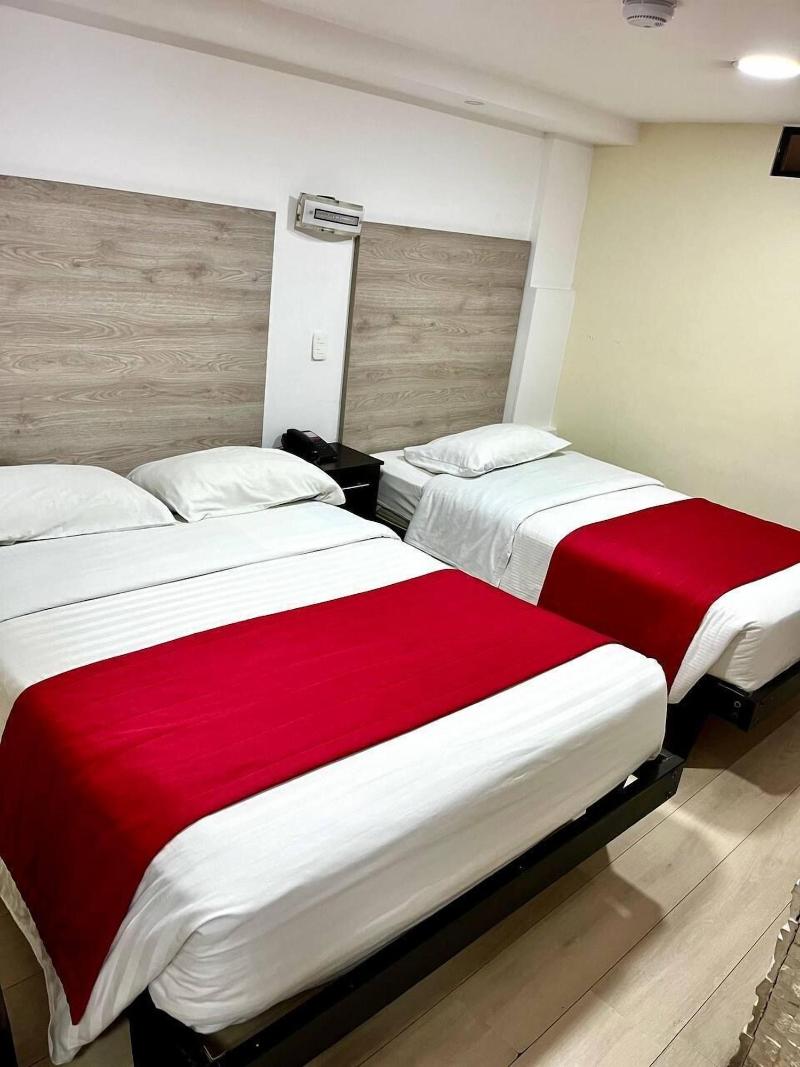 Colony Inn Hotel image