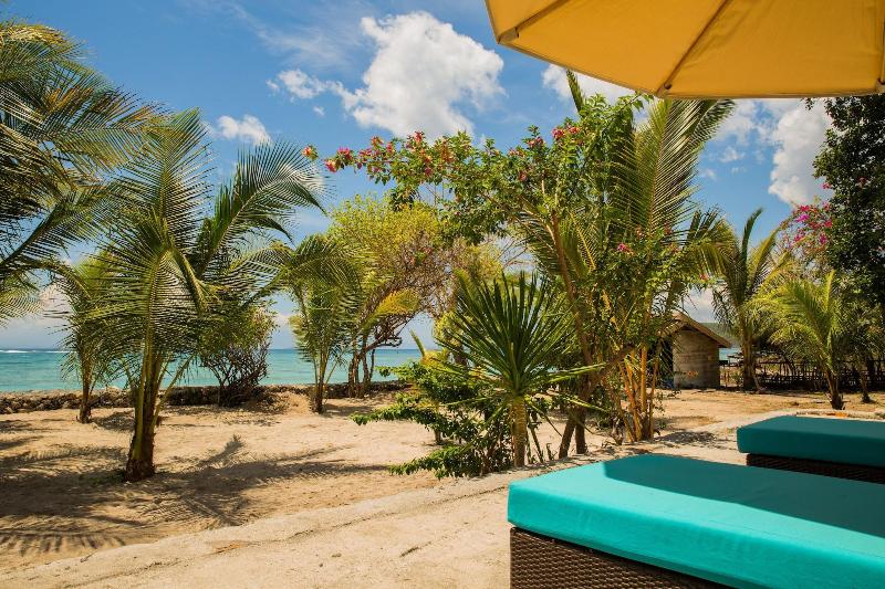 MYAMO Beach Lodge - Hostel image