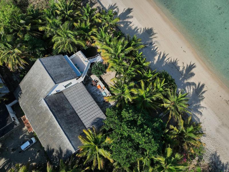 MYAMO Beach Lodge - Hostel image