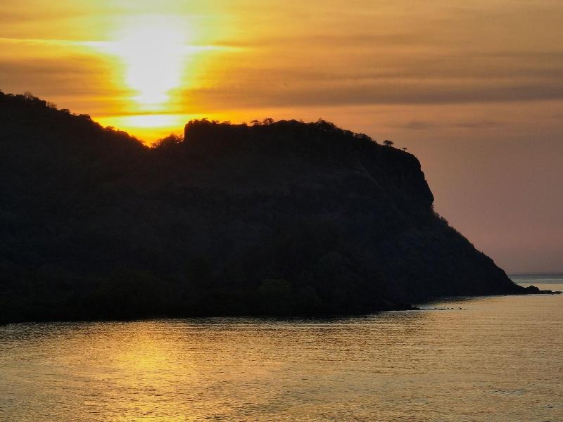 MYAMO Beach Lodge - Hostel image