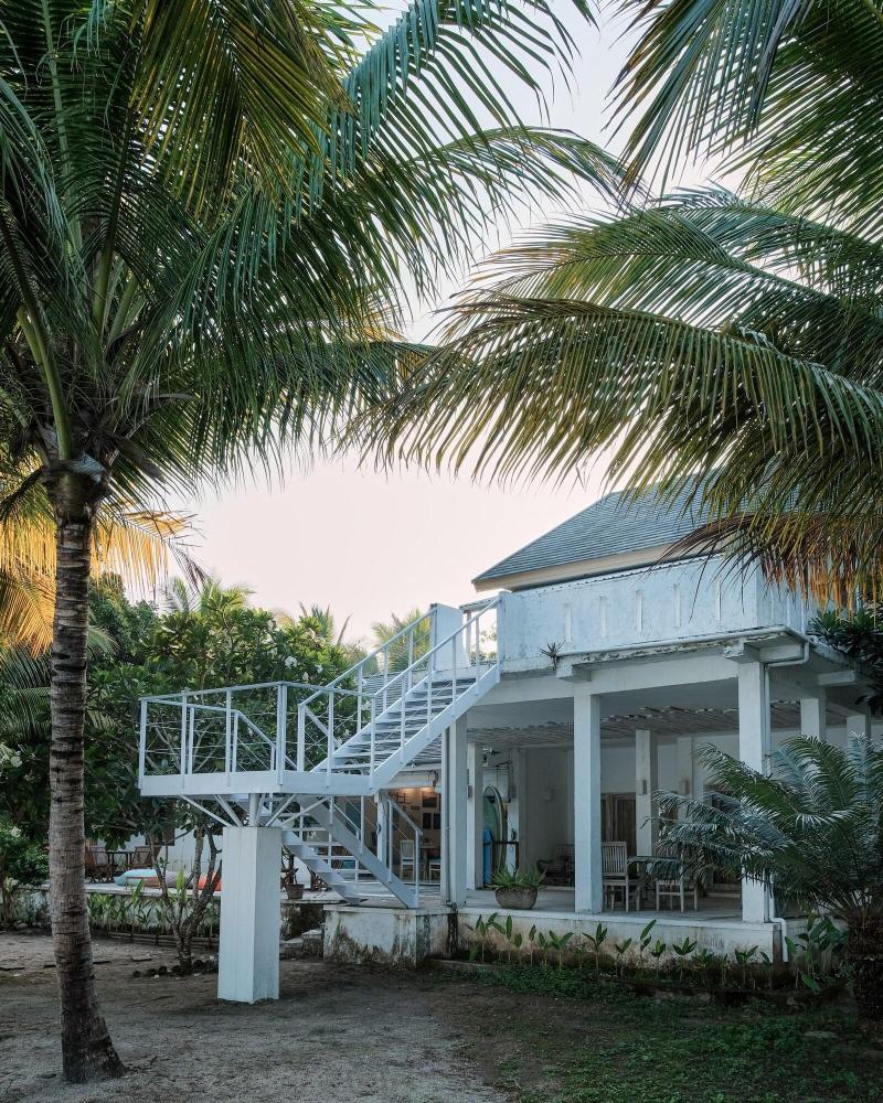 MYAMO Beach Lodge - Hostel image