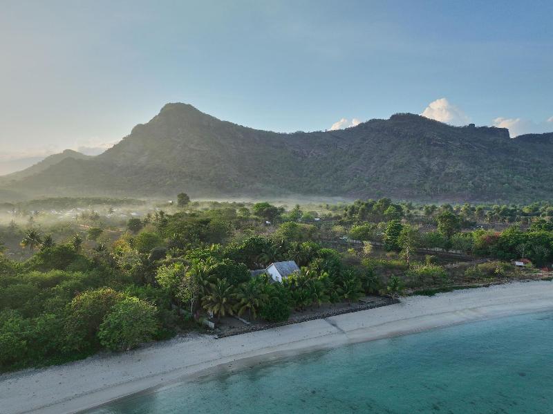 MYAMO Beach Lodge - Hostel image