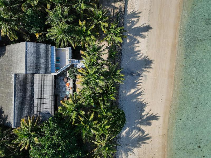 MYAMO Beach Lodge - Hostel image