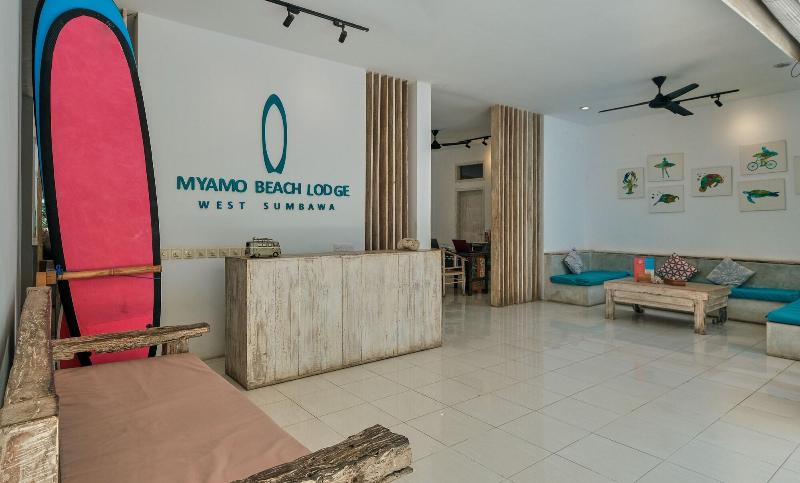 MYAMO Beach Lodge - Hostel image