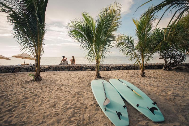 MYAMO Beach Lodge - Hostel image