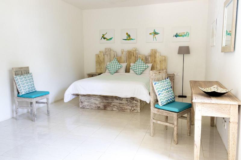 MYAMO Beach Lodge - Hostel image