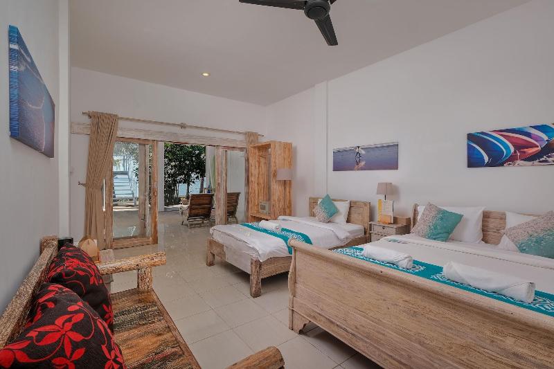 MYAMO Beach Lodge - Hostel image