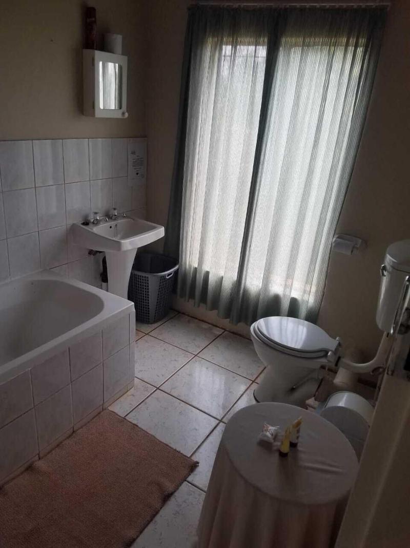 Leribisi Lodge image