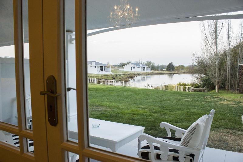 La Riviera Guesthouse