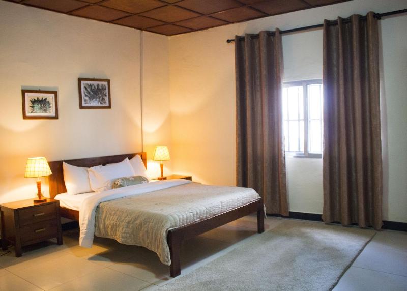 Embassy Suites Hotels & Restaurant image