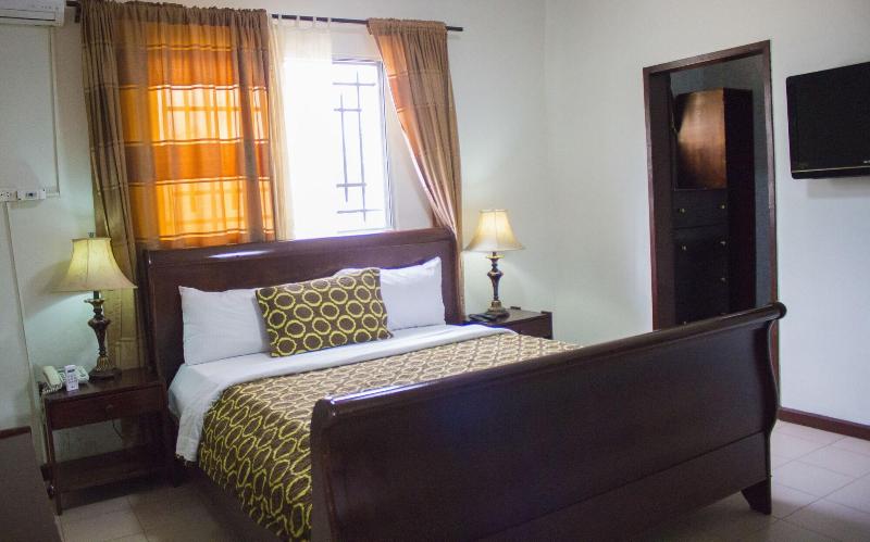 Embassy Suites Hotels & Restaurant image