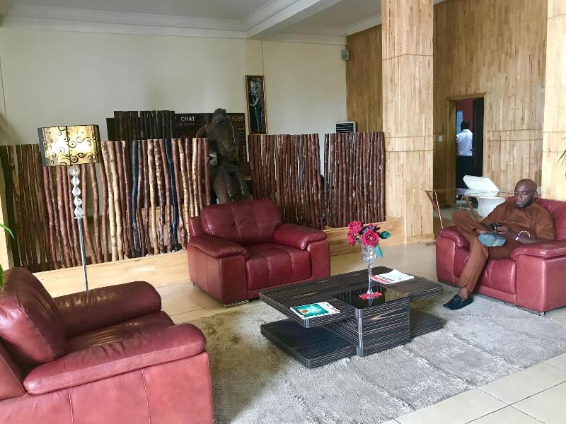 Bella Casa Hotel image