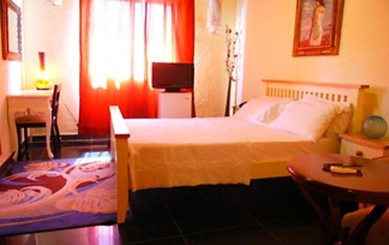 Bella Casa Hotel image