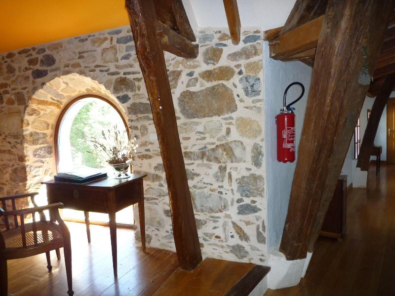 Domaine Vega image