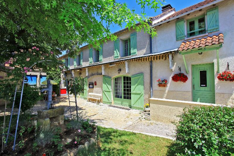 Le Clos Grand image