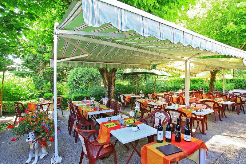 Le Clos Grand image