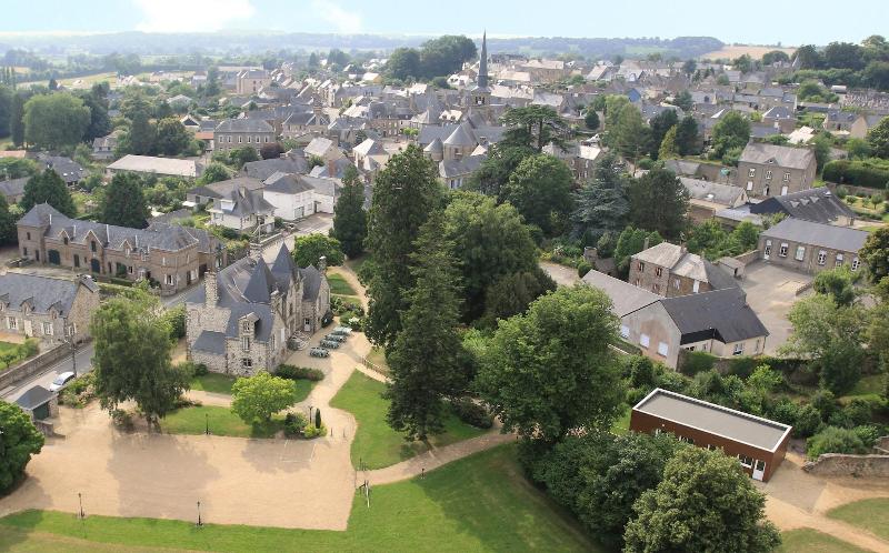 Château du Bourg image