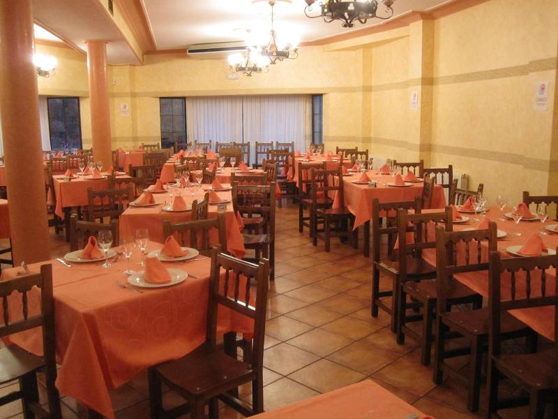 Hostal Restaurante Santa Cruz image