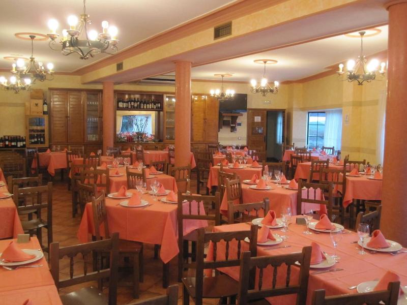 Hostal Restaurante Santa Cruz image
