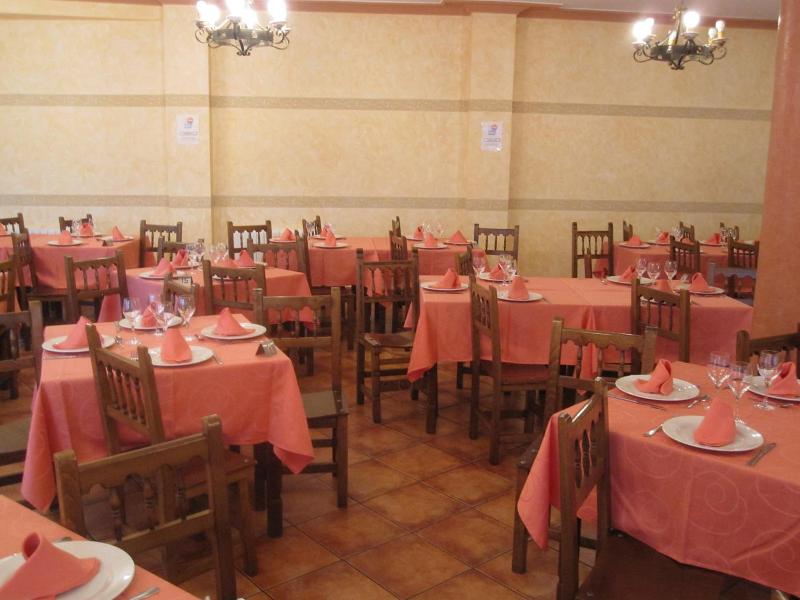 Hostal Restaurante Santa Cruz image