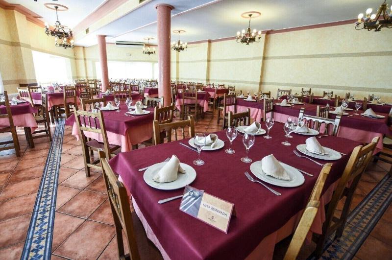 Hostal Restaurante Santa Cruz image