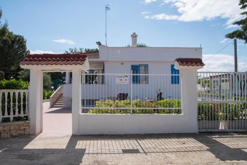 Villa Lara image