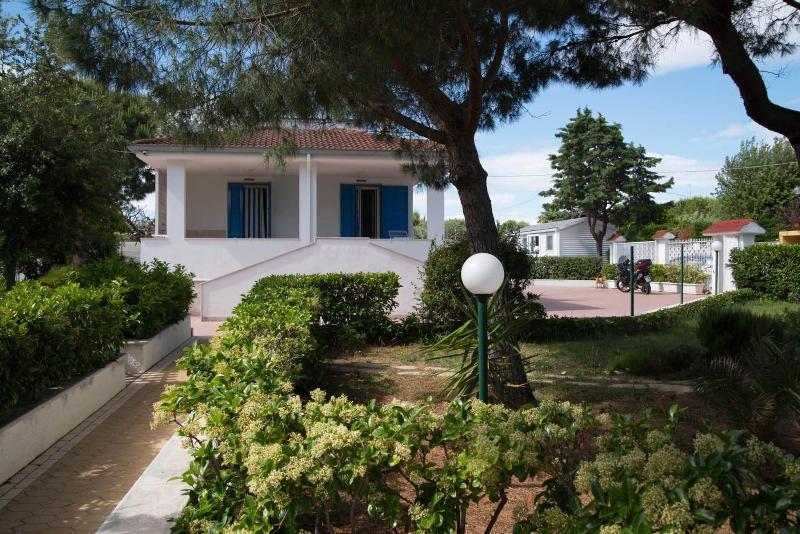 Villa Lara image