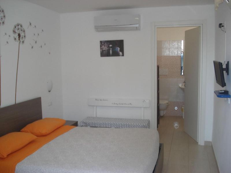Villa Lara image