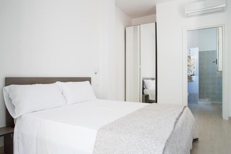 Villa Lara image