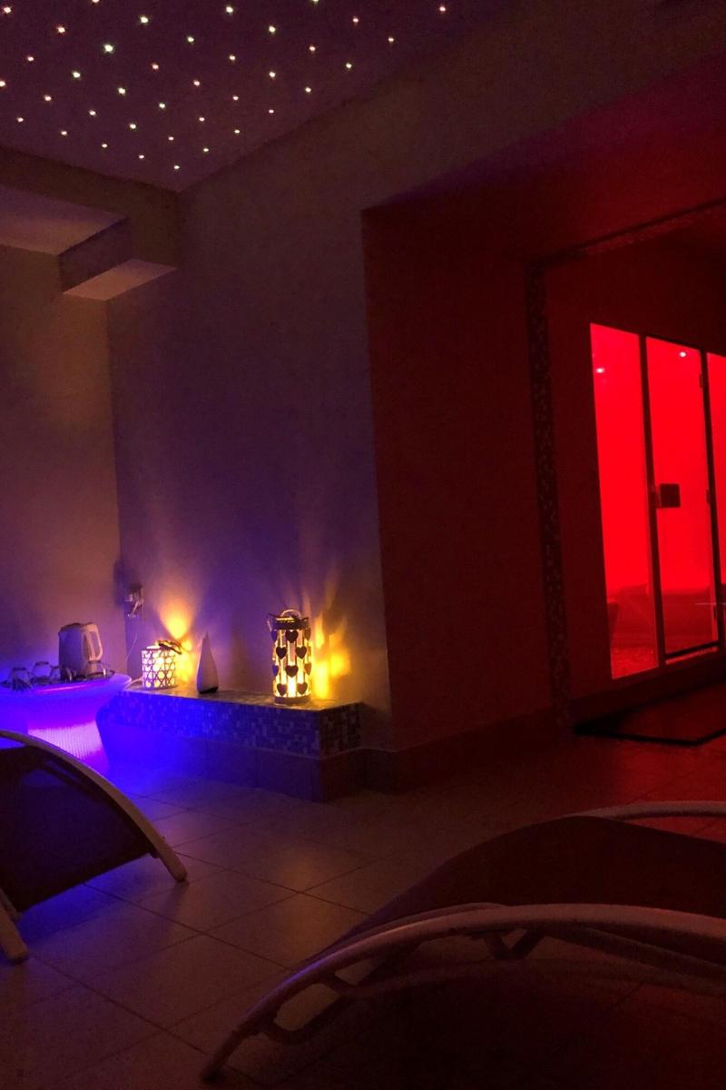 Hotel Enjoy image