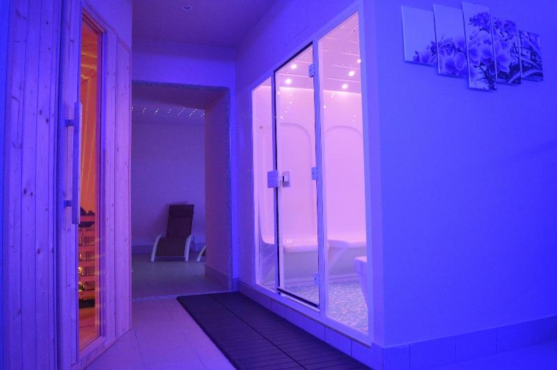 Hotel Enjoy image