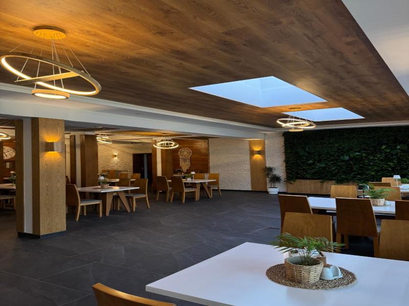 Hotel Beskidian image