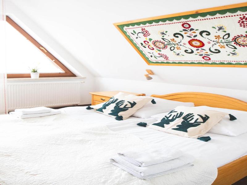 Hotel Beskidian image