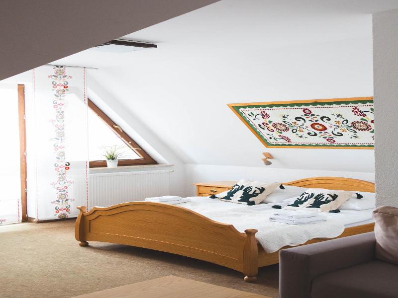 Hotel Beskidian image