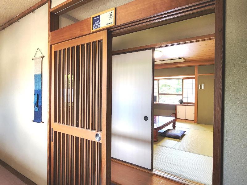 Toutaro image