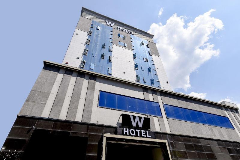 W Hotel