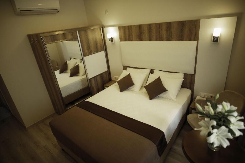Line Suite Hotel image
