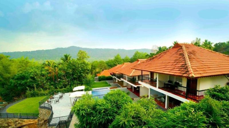Athirapilly Green Trees image